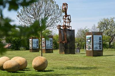Garden Complex Botanicus sculpture by Jakub Flejšar — view 8