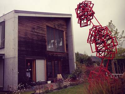 3 Heads sculpture by Jakub Flejšar — view 5