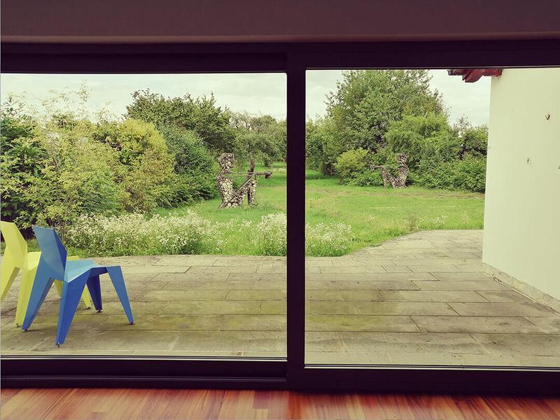 Sitting Figure Iron Wood sculpture by Jakub Flejšar — view 3