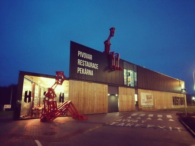 Two Figures sculpture by Jakub Flejšar — view 1